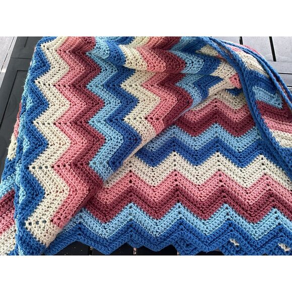 Handmade Afghan Multicolor - Picture 4 of 4